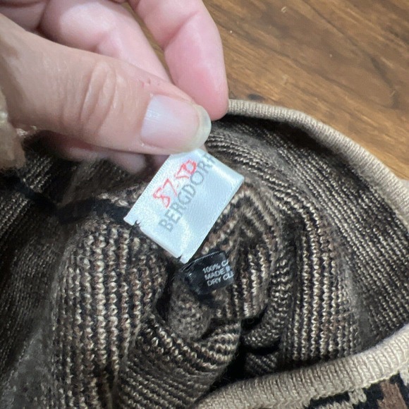 Bergdorf Goodman Leopard Cheetah Animal Print Infinity Scarf Cashmere - Picture 8 of 12